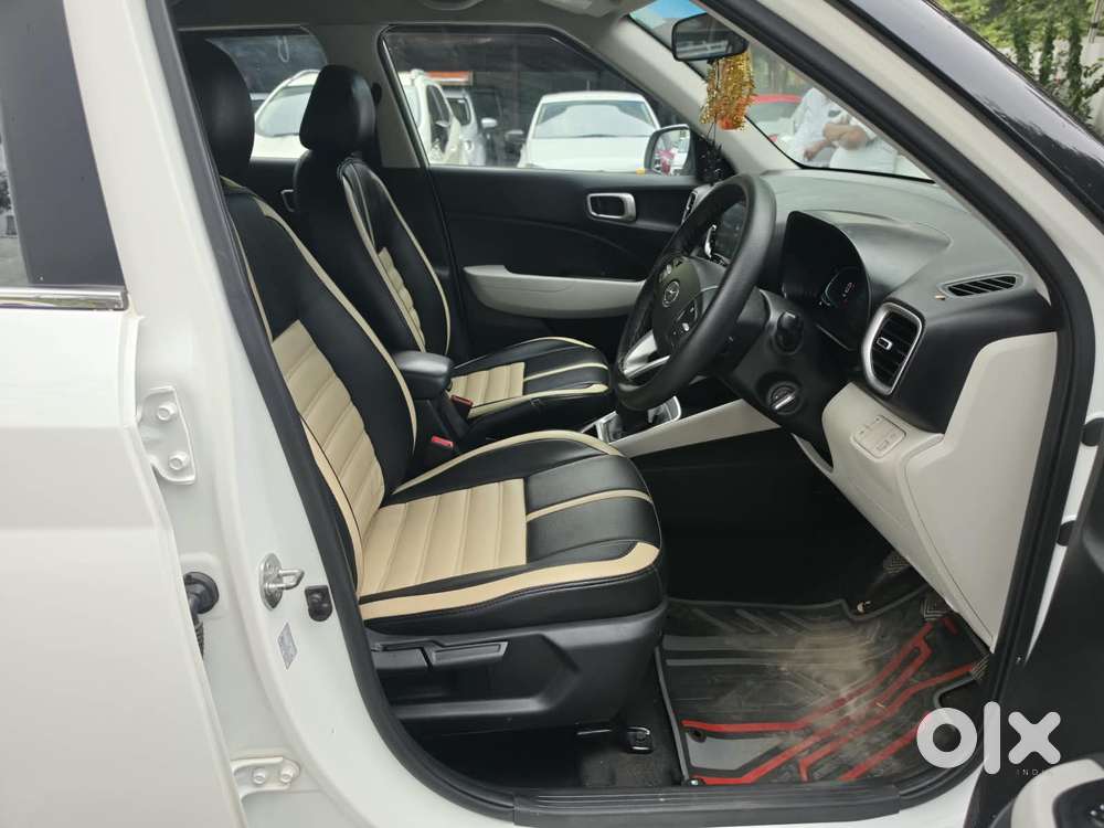 Hyundai Venue 1.2 S (o), 2023, Petrol
