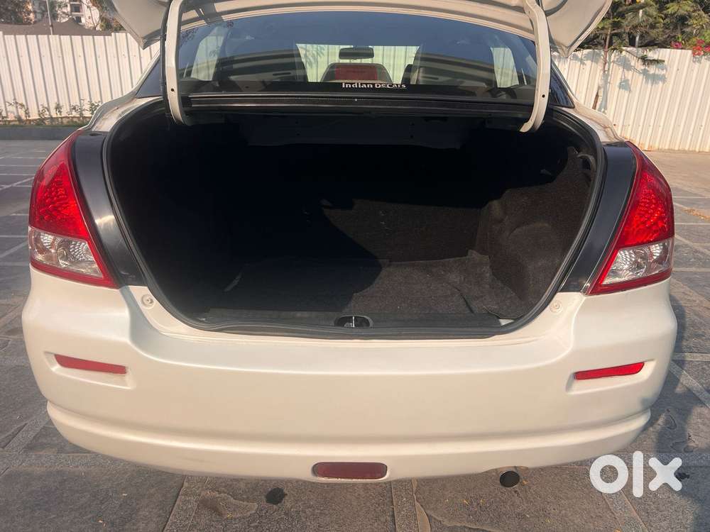 Maruti Suzuki Swift Dzire 1.2 Vxi Bsiv, 2011, Petrol