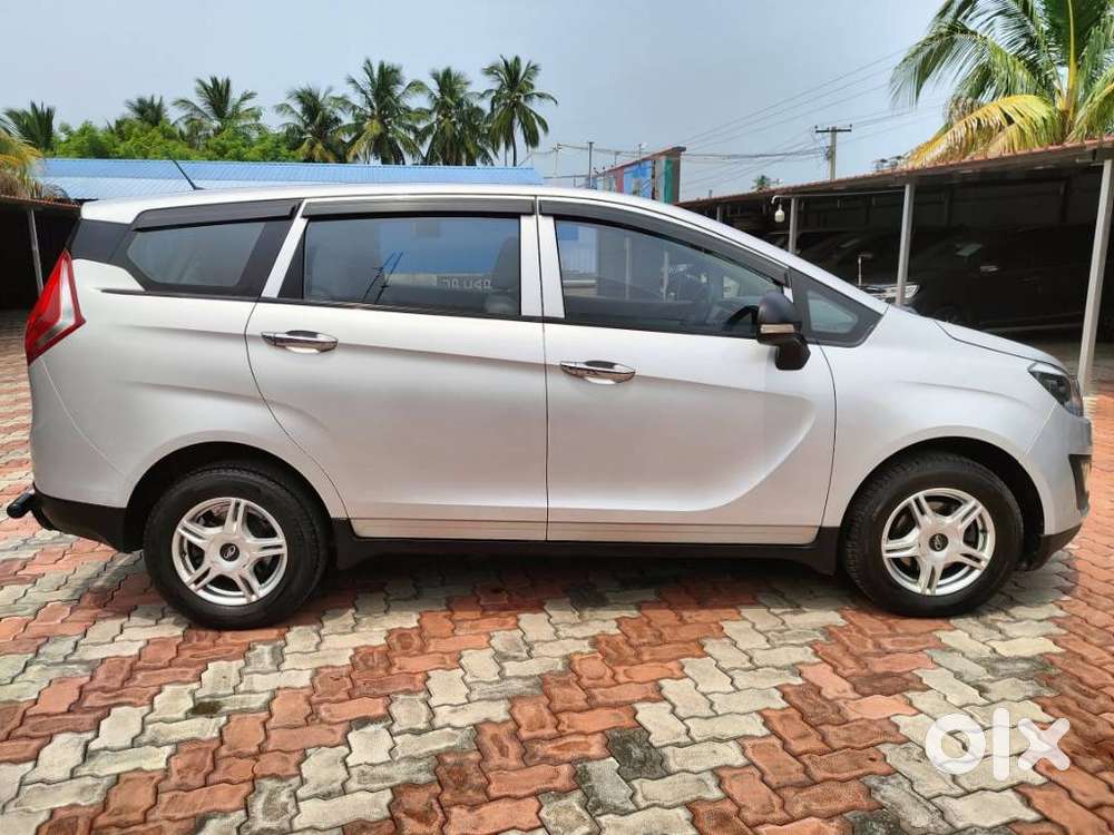 Mahindra Marazzo, 2018, Diesel
