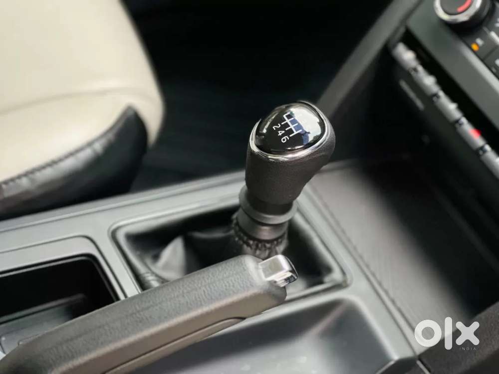 Mahindra Xuv700, 2025, Petrol