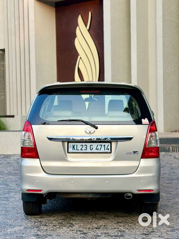 Toyota Innova 2.5 Vx 8 Str Bs-iii, 2013, Diesel