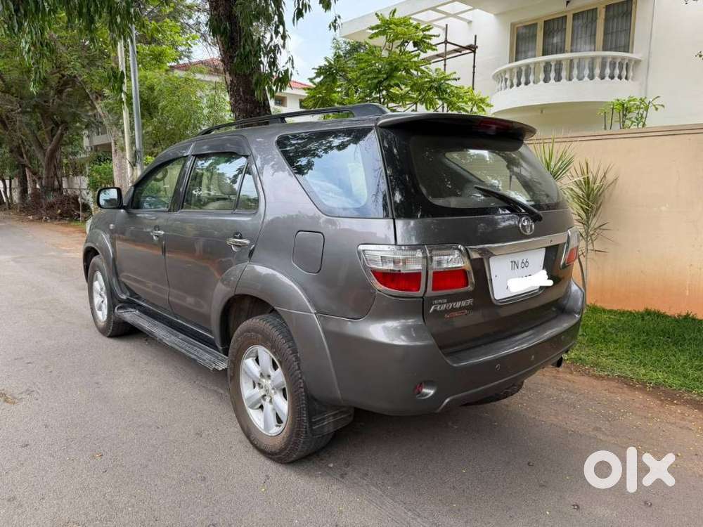 Toyota Fortuner 3.0 4x4 Manual, 2011, Diesel