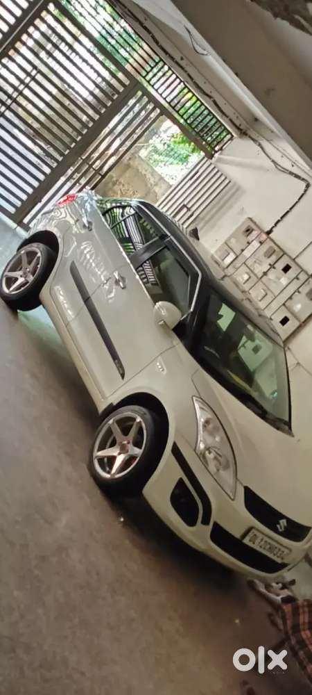 Maruti Suzuki Swift Dzire 2013