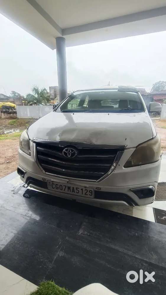 Toyota Innova 2.0 2010 Year