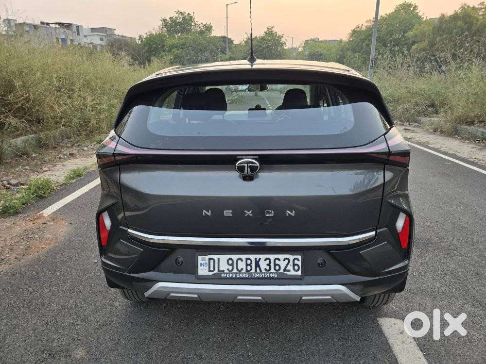 Tata Nexon 1.2 Revotron Xma Amt (s), 2025, Petrol