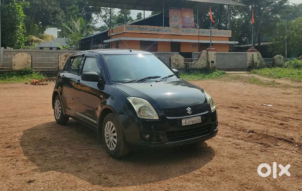 Maruti Suzuki Swift 2007 Petrol 100900 Km Driven