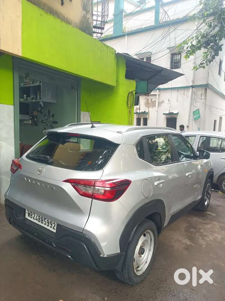 Nissan Magnite 2021 Petrol Manual Tax 2031