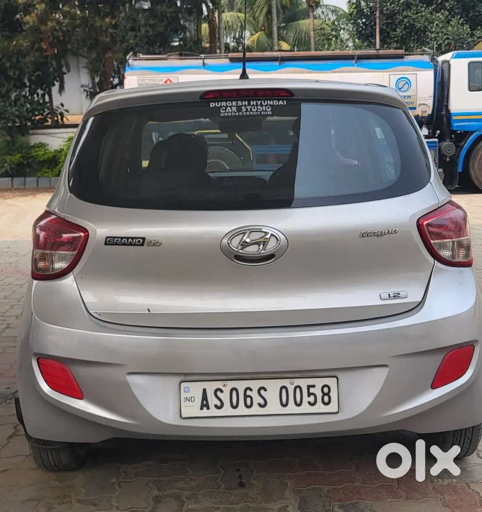 Hyundai Grand I10 2017 Petrol 62000 Km Driven