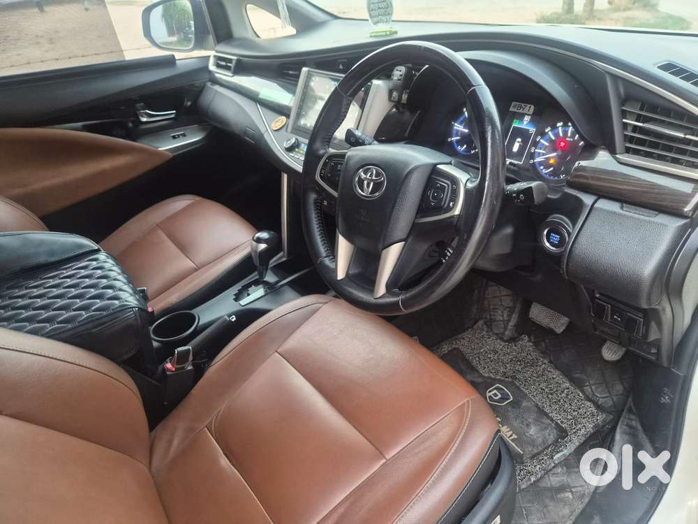 Toyota Innova Crysta 2.8z Automatic, 2018, Diesel
