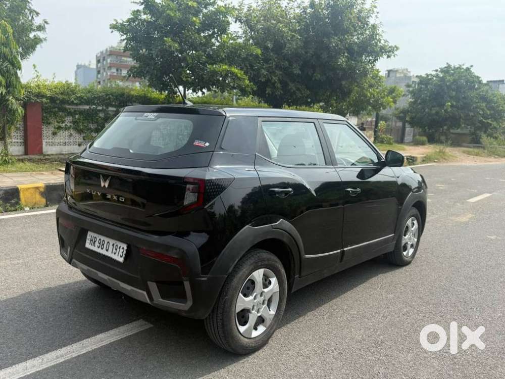 Mahindra Xuv 3xo Mx3, 2024, Petrol