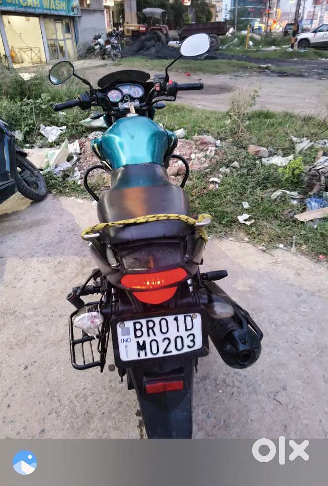 Yamaha SZ R 2019 (Battery new hai aur Front tyre new hai )