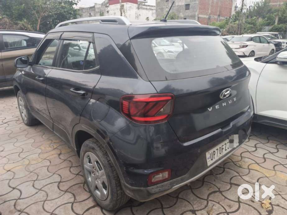 Hyundai Venue S 1.2 Petrol, 2022, Petrol