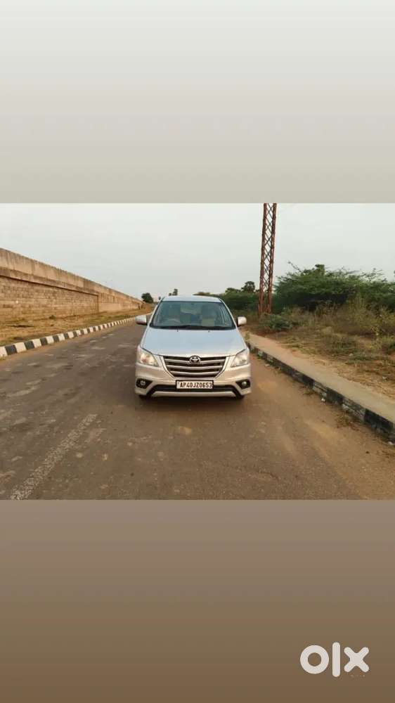 Toyota Innova 2013