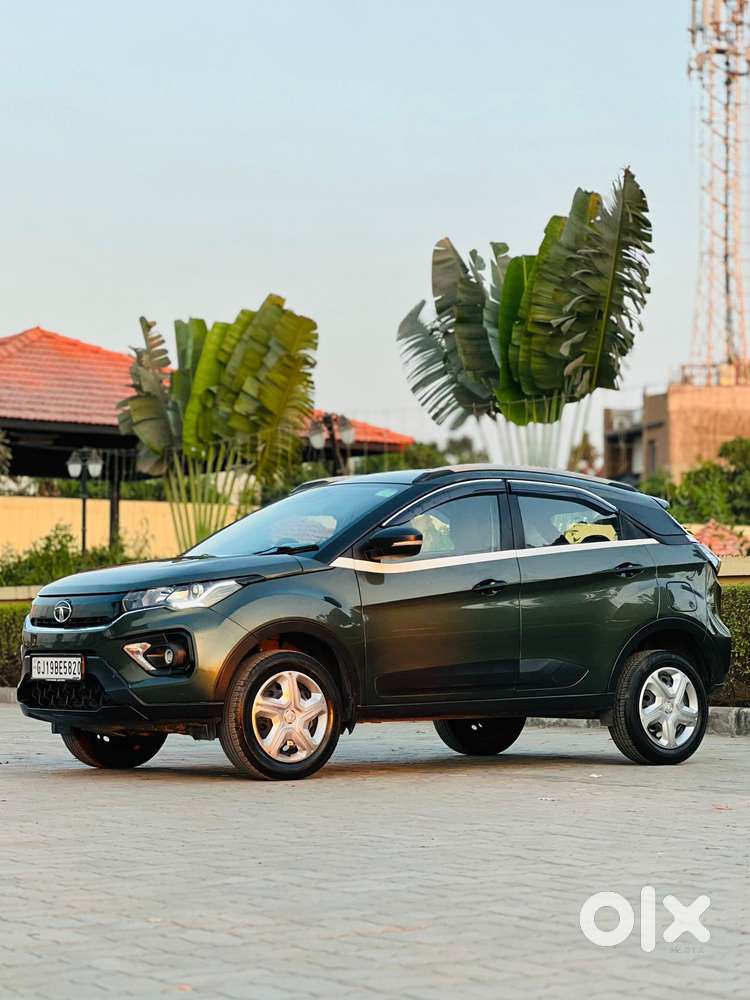 Tata Nexon, 2022, Petrol