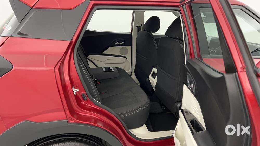 Mahindra Xuv 3xo Ax5l 1.2 Petrol At, 2024, Petrol