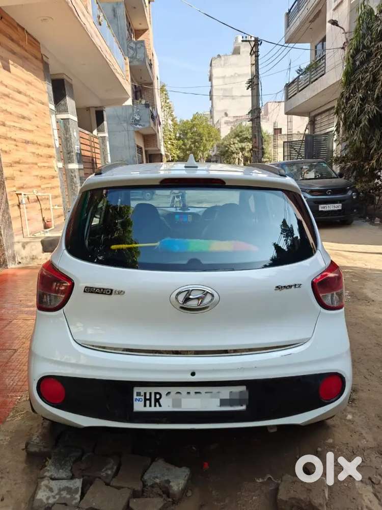 Hyundai Grand I10 Sportz 1.2 Petrol + Cng (oct 2017) - Well Maintained