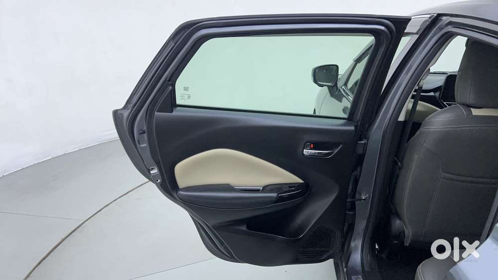 Toyota Glanza 1.2 V Amt, 2023, Petrol