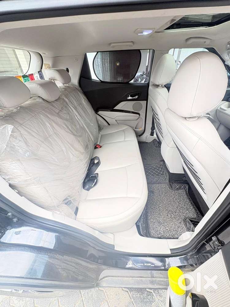Mahindra Petrol Manual 2022 Car