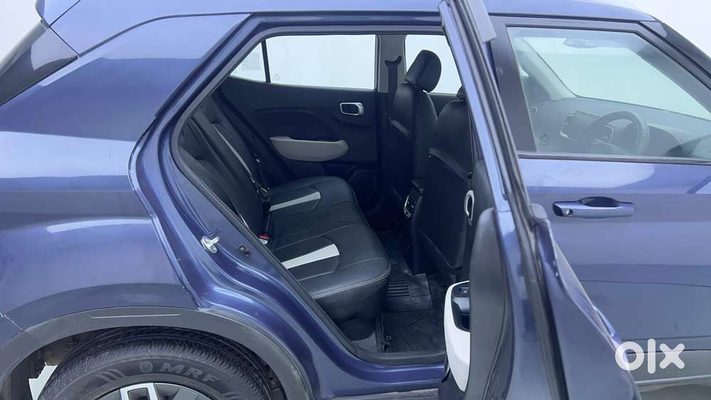 Hyundai Venue 1.0 S (o) Turbo Dct, 2023, Petrol