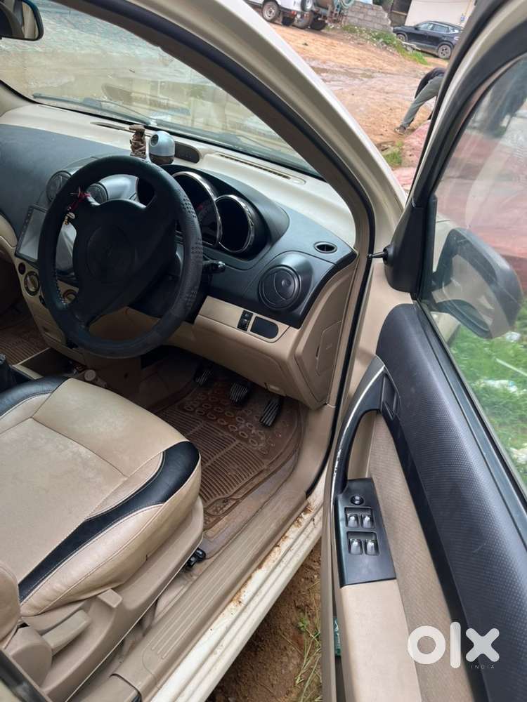 Smooth & Comfortable Family Car !