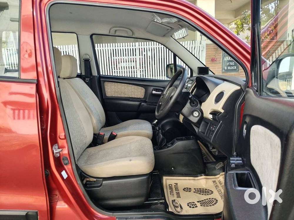 Maruti Suzuki Wagon R Vxi Mt 1.0l, 2017, Petrol