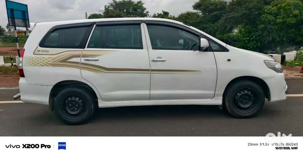 Toyota Innova Diesel 2012