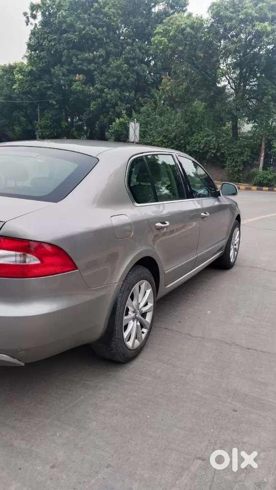 Skoda Superb, 2013, Petrol