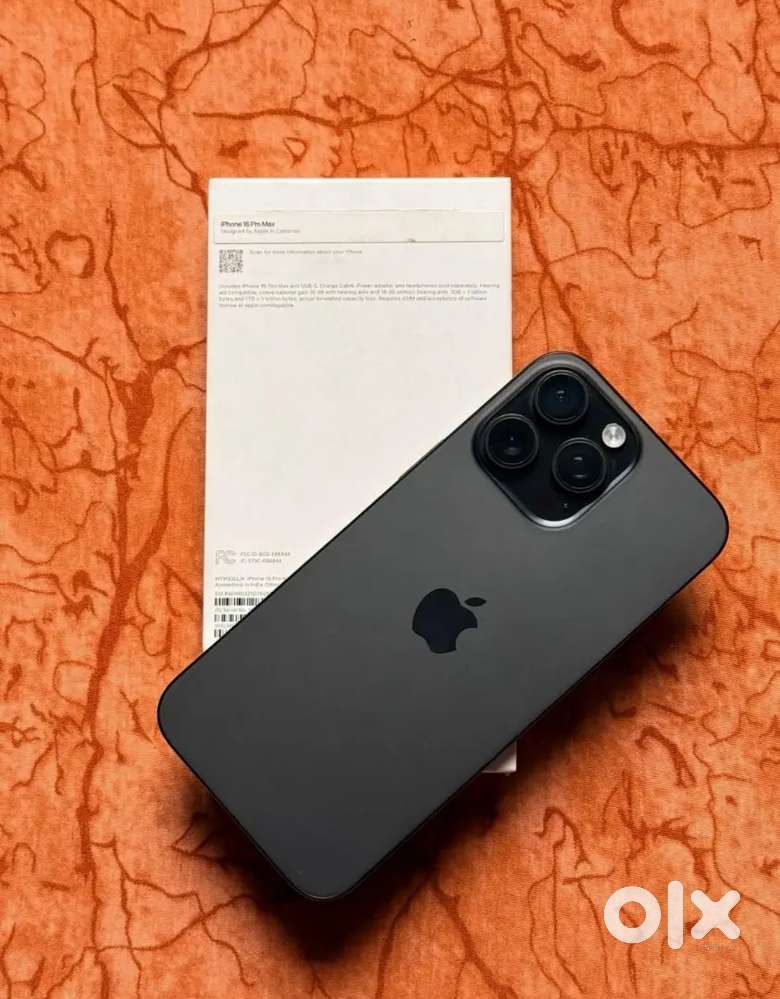 IPHONE 16PRO MAX IN BLACK TITANIUM 256GB UNDER WARRANTY MINT CONDITION