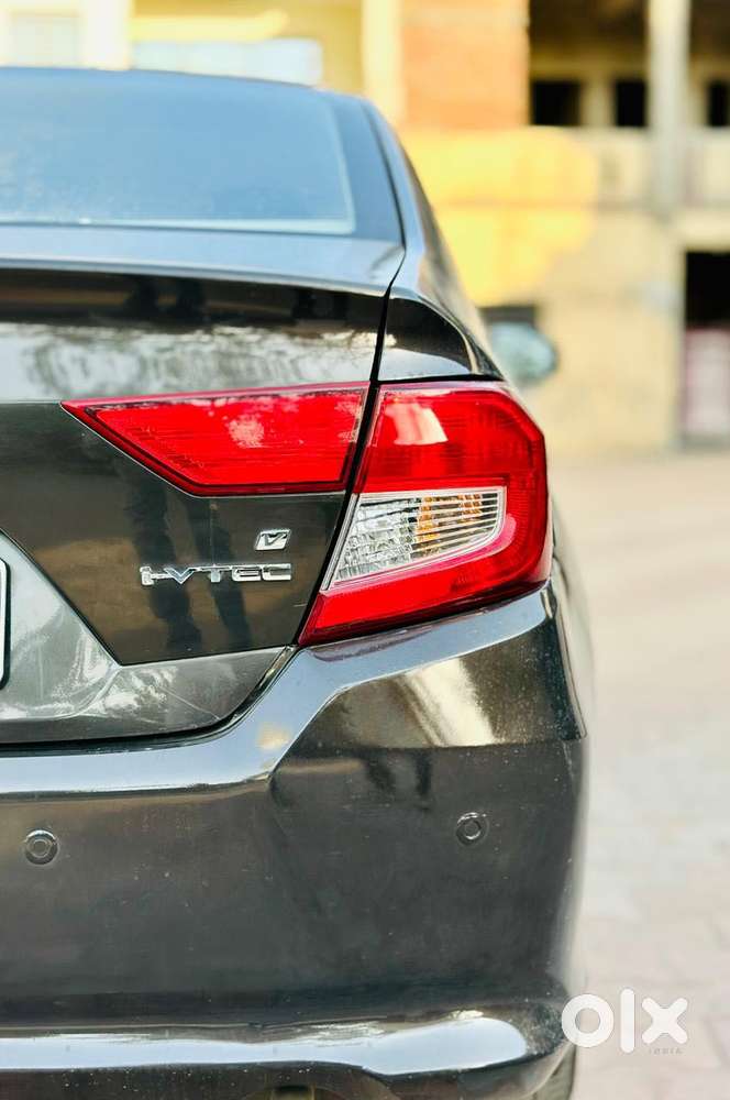 Honda Amaze 2nd Gen Vx, 2019, Petrol
