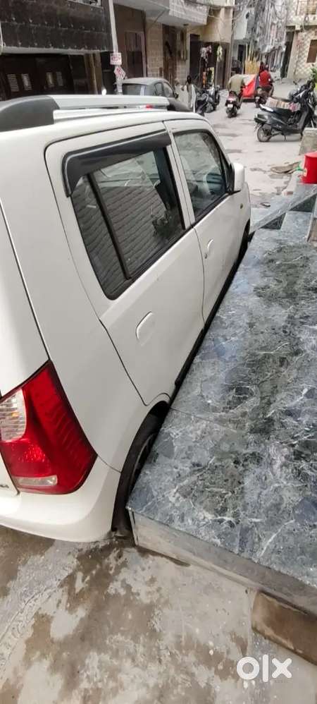 Maruti Suzuki Wagon R 1.2 Vxi 2012