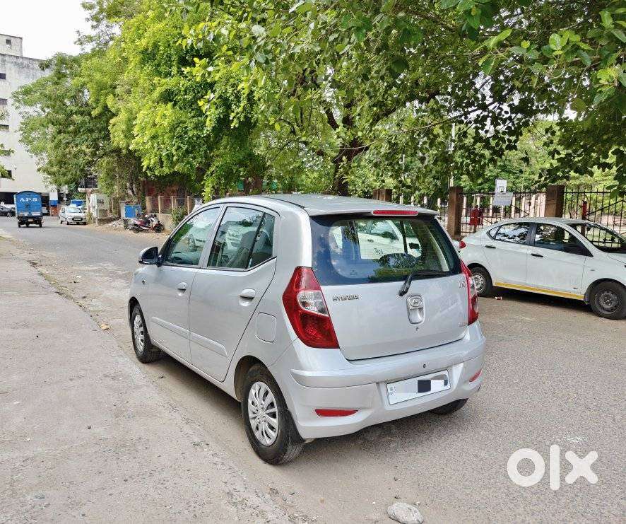 Hyundai I10 Sportz At, 2013, Petrol