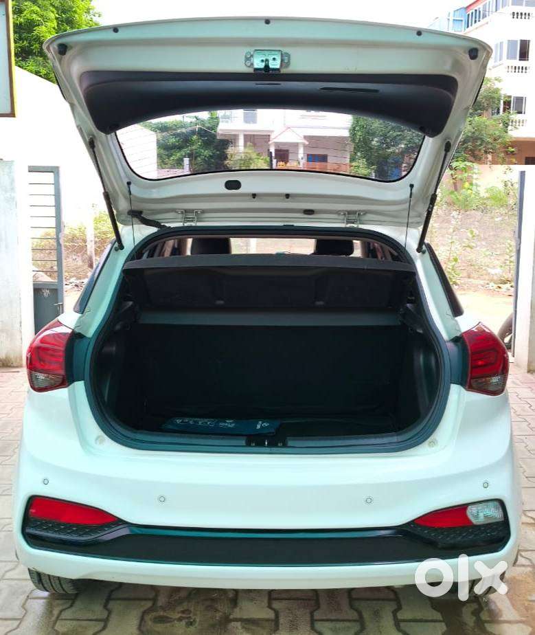 Hyundai I20 Sportz Plus, 2020, Petrol