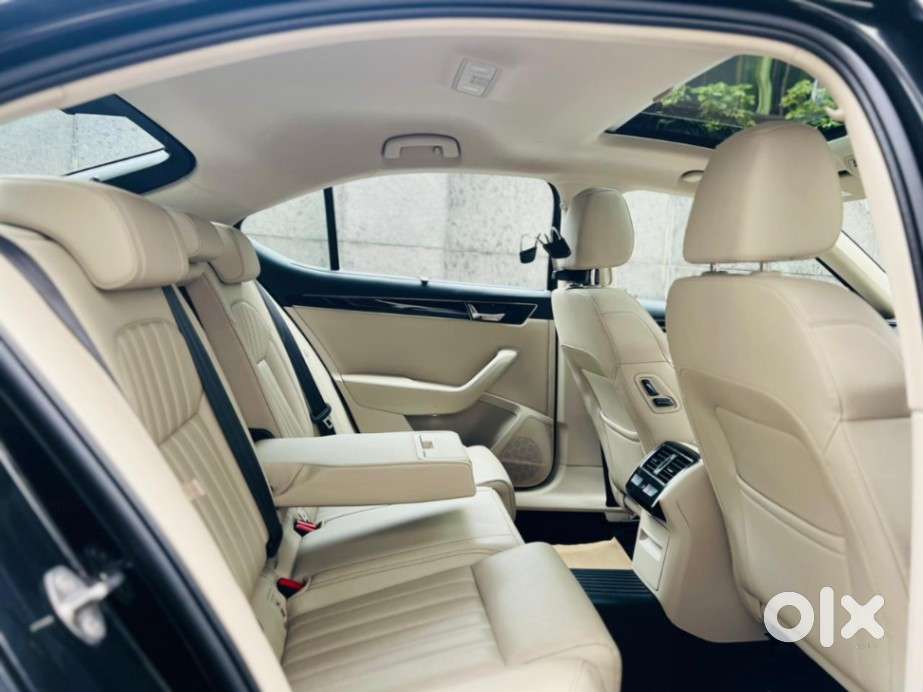 Skoda Superb 2.0 Tsi At L&k, 2022, Petrol