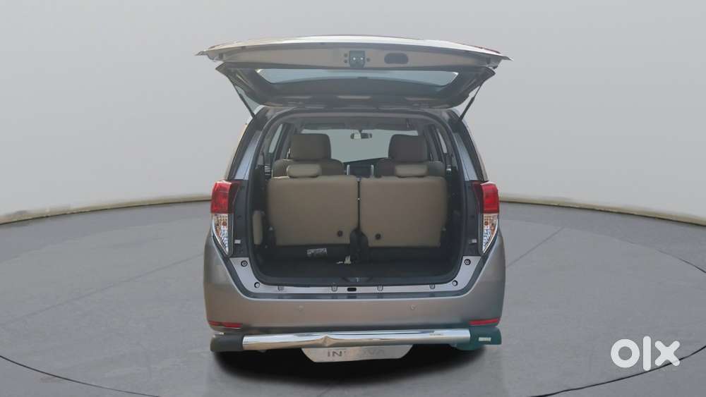 Toyota Innova Crysta 2.8 Gx At, 2016, Diesel