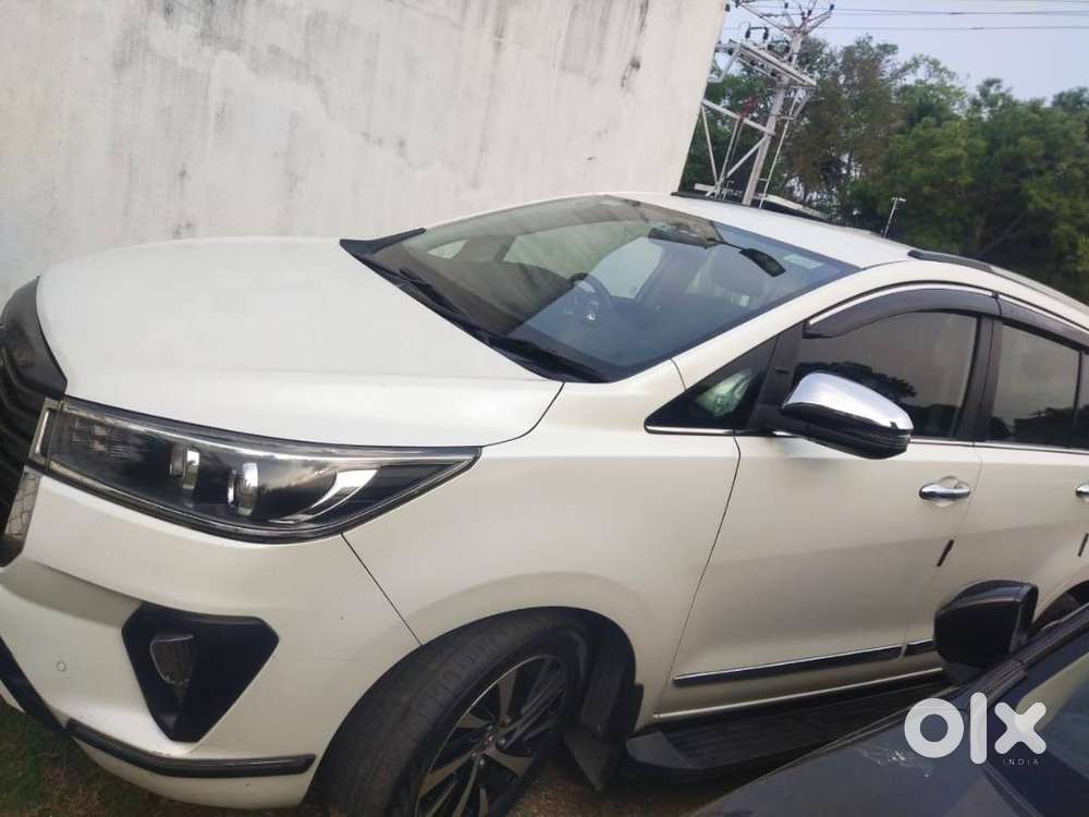 Toyota Crysta Z Model