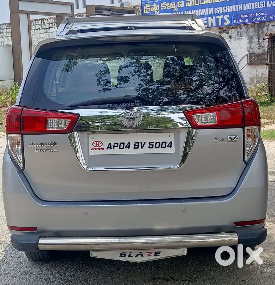 Toyota Innova Crysta [2020-ongoing] 2.4 Vx 8 Str, 2018, Diesel