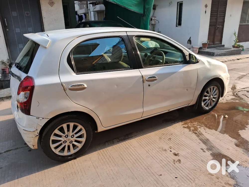 Toyota Etios Liva 2013  Petrol + Cng  98,000 Km  Shela, Ahmedabad