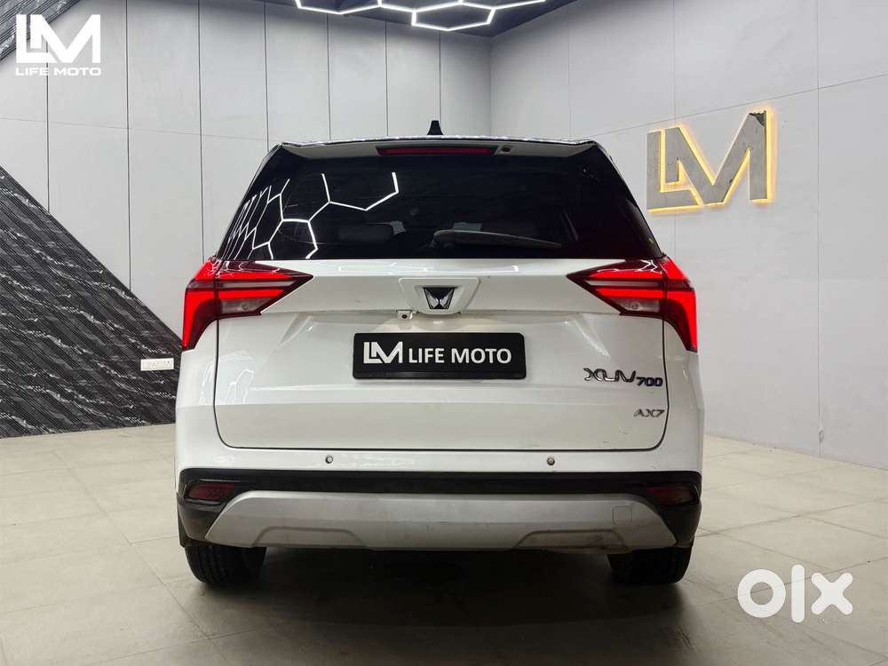 Mahindra Xuv700 2.0 Ax 7 Petrol At Str, 2022, Petrol