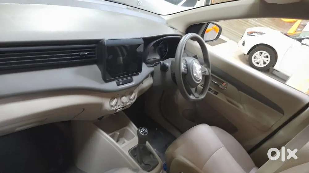 Maruti Suzuki Ertiga Vxi 2026