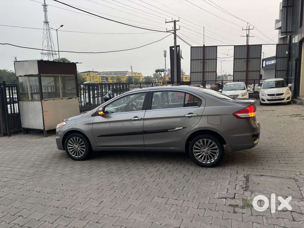 Maruti Suzuki Ciaz 1.5 Alpha Shvs Petrol, 2018, Petrol