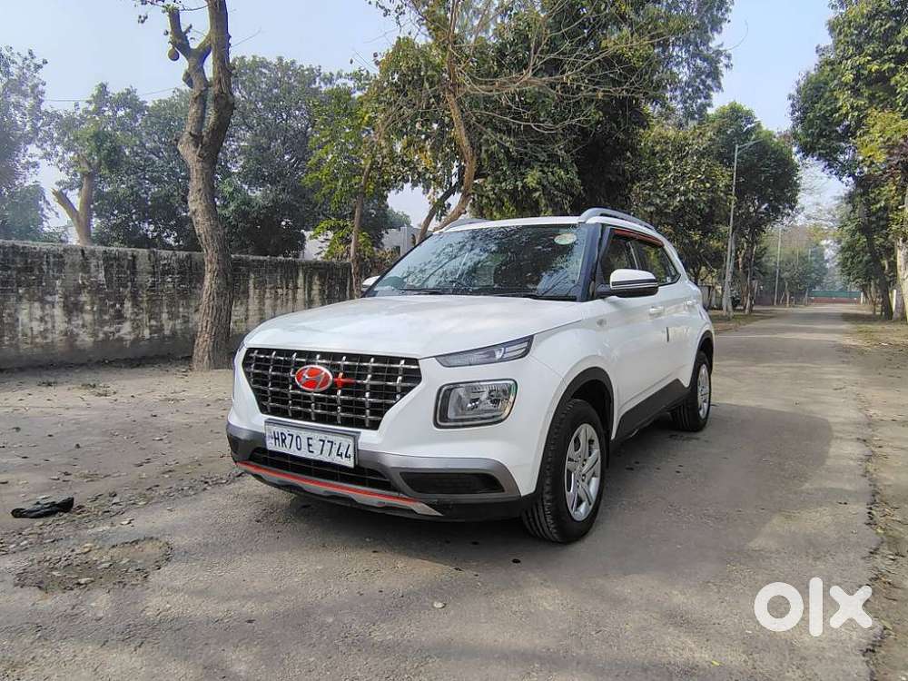 Hyundai Venue S Turbo Dct, 2019, Petrol