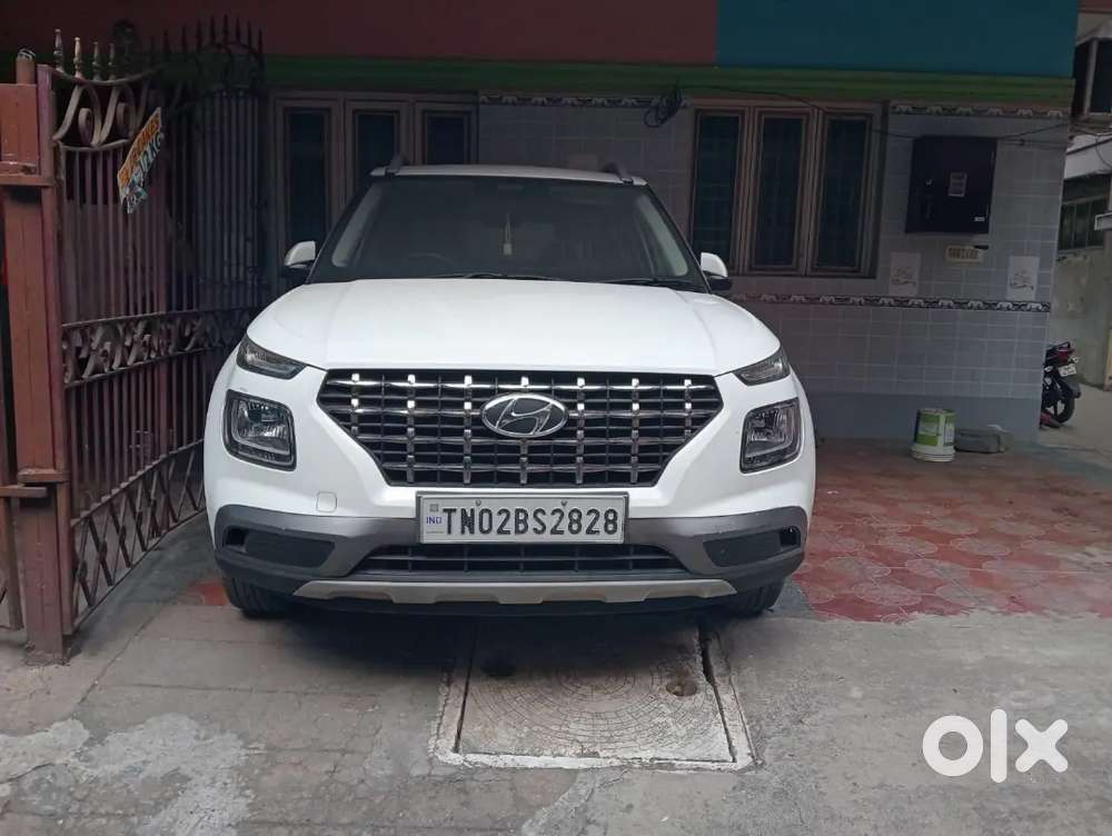 Hyundai Venue 2020 Petrol 39000 Km Driven
