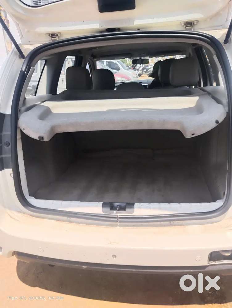 Nissan Terrano 2014 Diesel 135000 Km Driven