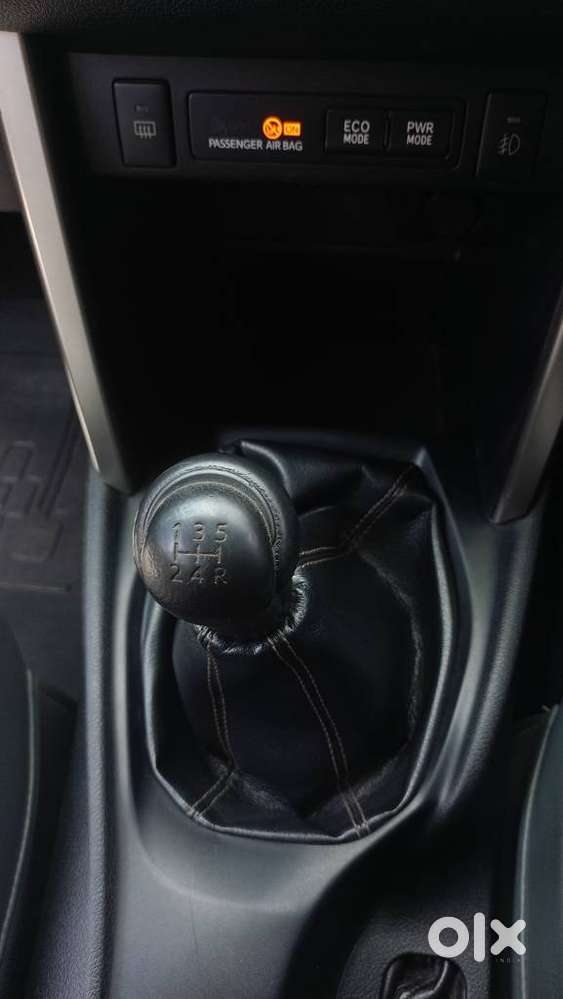 Toyota Innova Crysta 2.4 G Mt, 2016, Diesel
