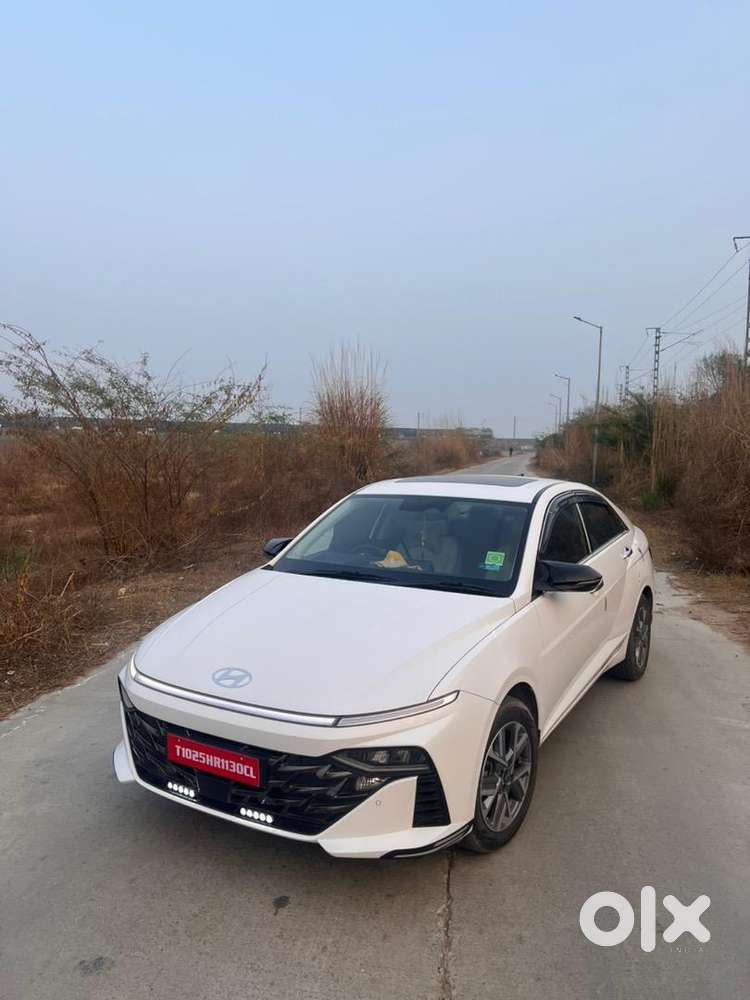 Hyundai New Verna 2025 Petrol 7800 Km Driven
