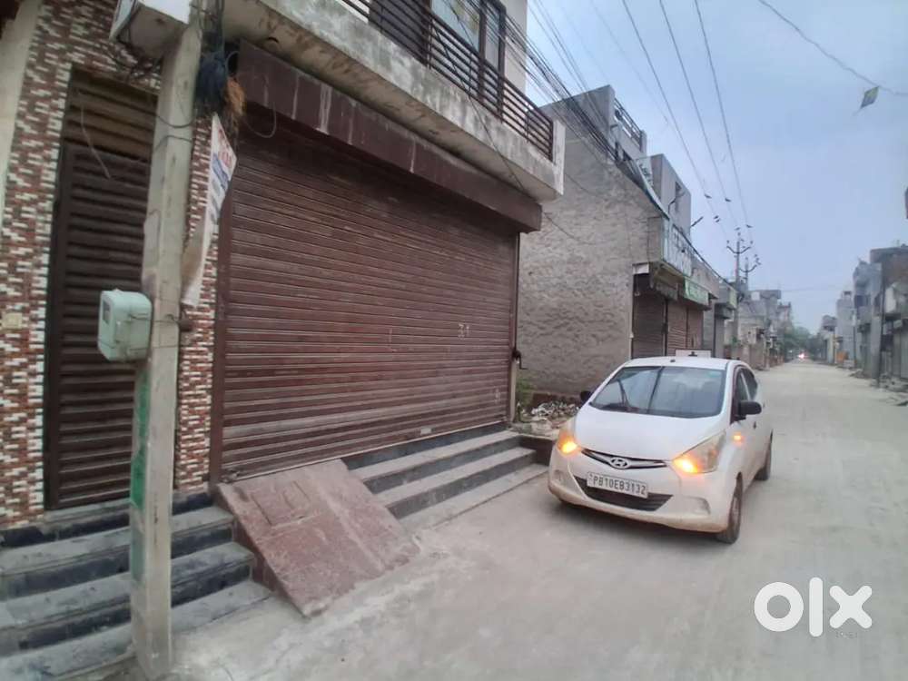 Hyundai Eon Era + 2013 Car