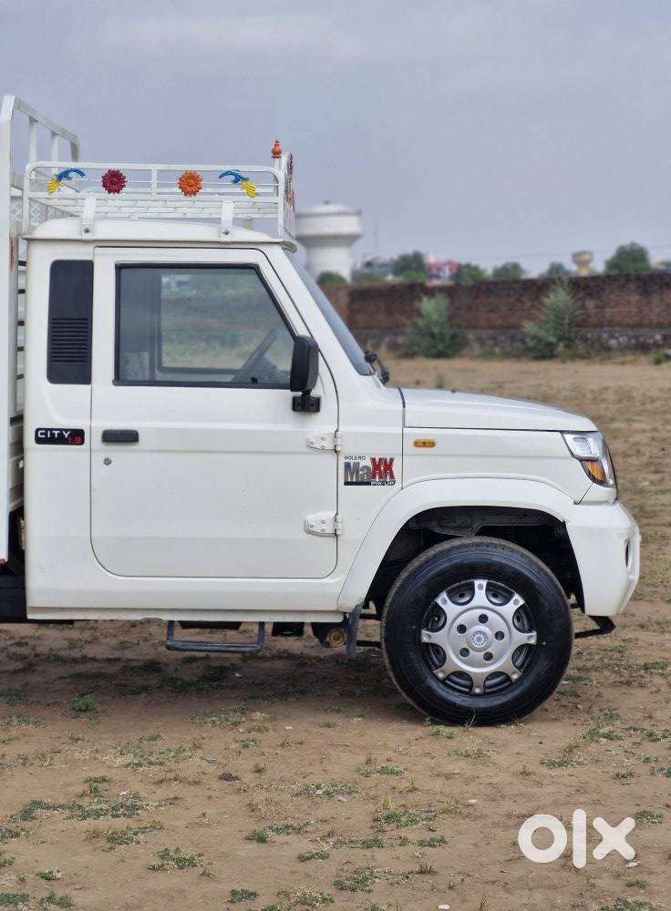 Mahindra Bolero Diz, 2023, Diesel