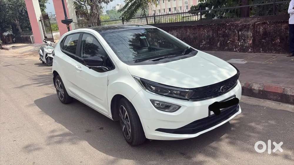 Tata Altroz 2024 Petrol Well Maintained