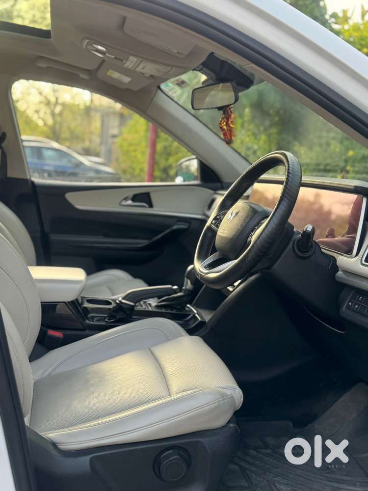 Mahindra Xuv700 2.2 Ax 7 Diesel At Str Awd, 2023, Diesel