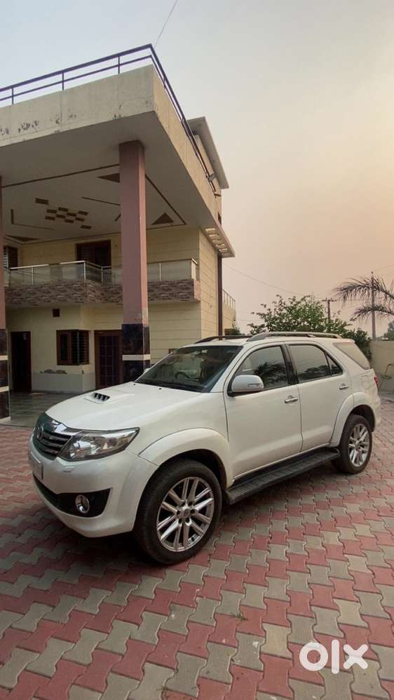 Toyota Fortuner Diesel 2013 Km
